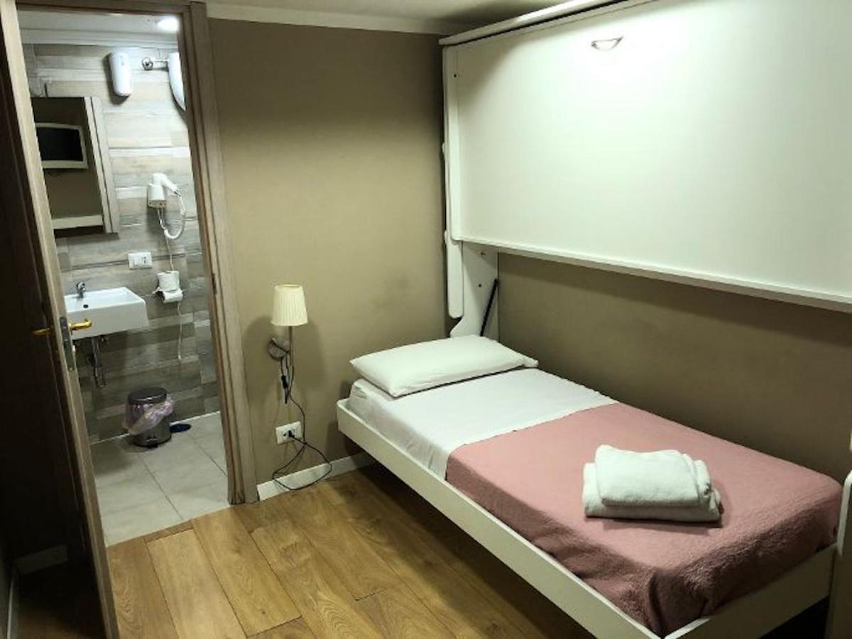 Bed And Breakfast Napoli Centro Storico Buitenkant foto